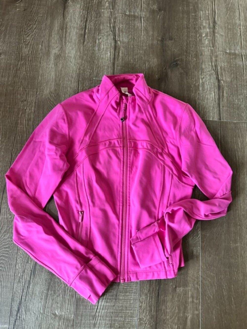 Lululemon size 10 bright pink Lululemon cropped define jacket Nulu